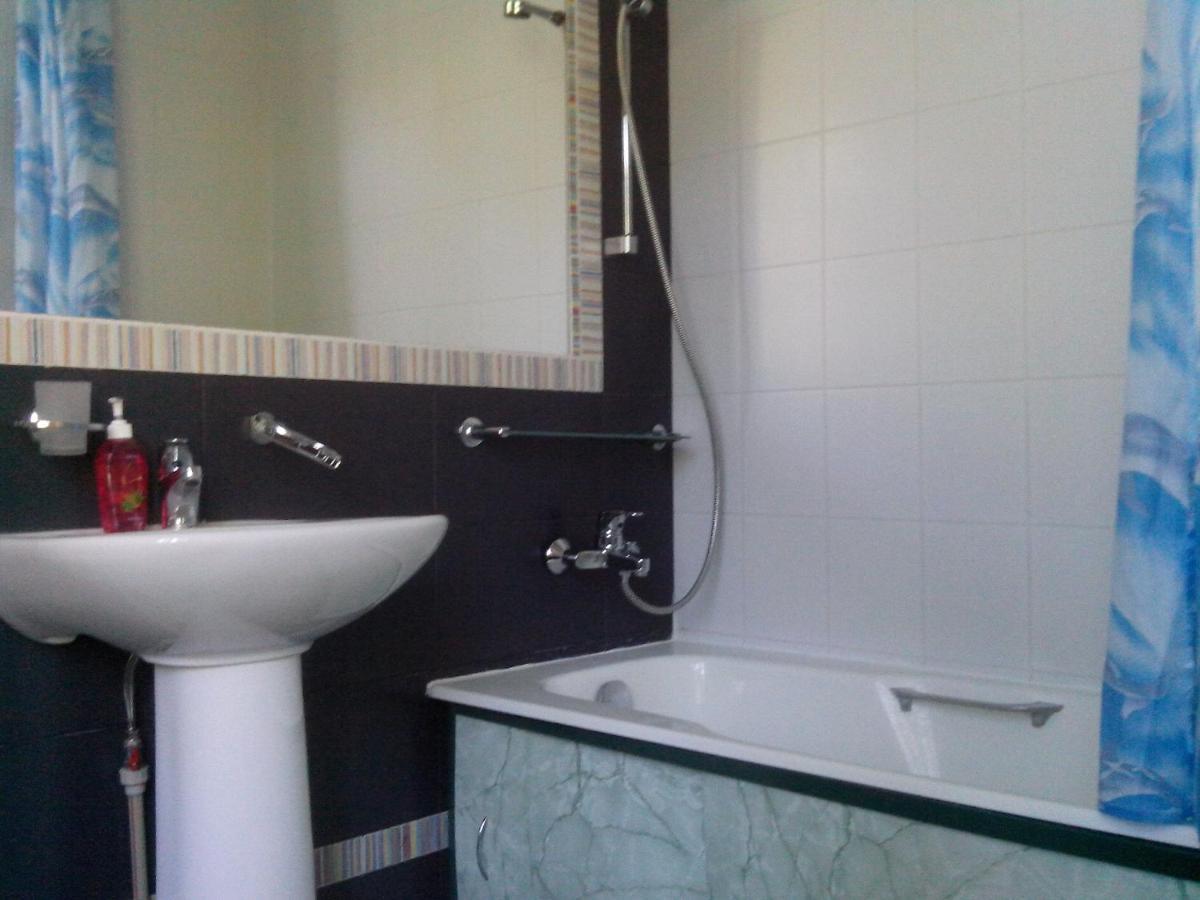 Бестужевский Дворик Gagry Exterior photo