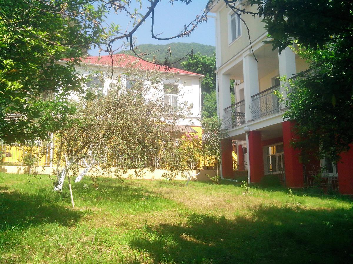 Бестужевский Дворик Gagry Exterior photo