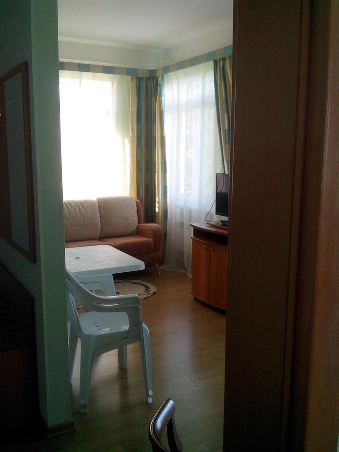 Бестужевский Дворик Gagry Exterior photo