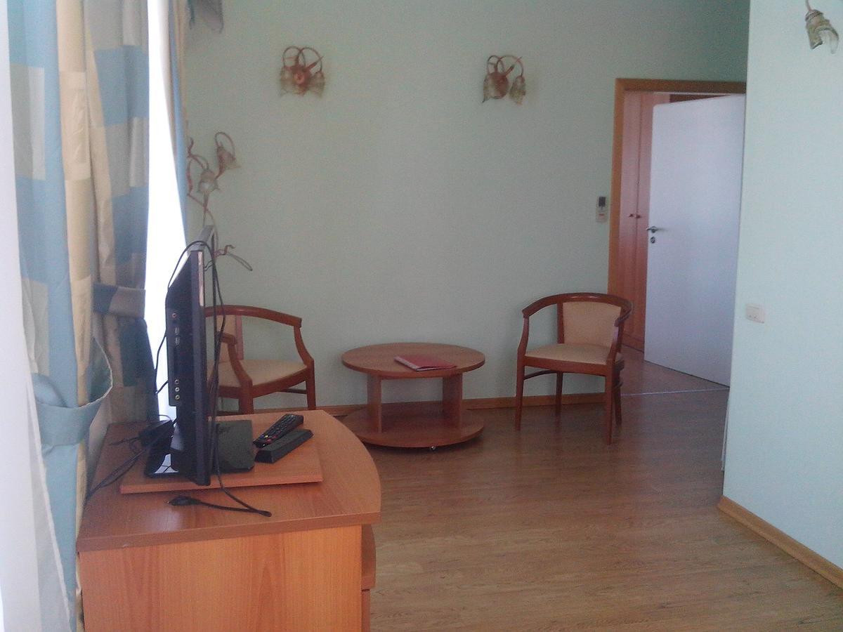 Бестужевский Дворик Gagry Exterior photo