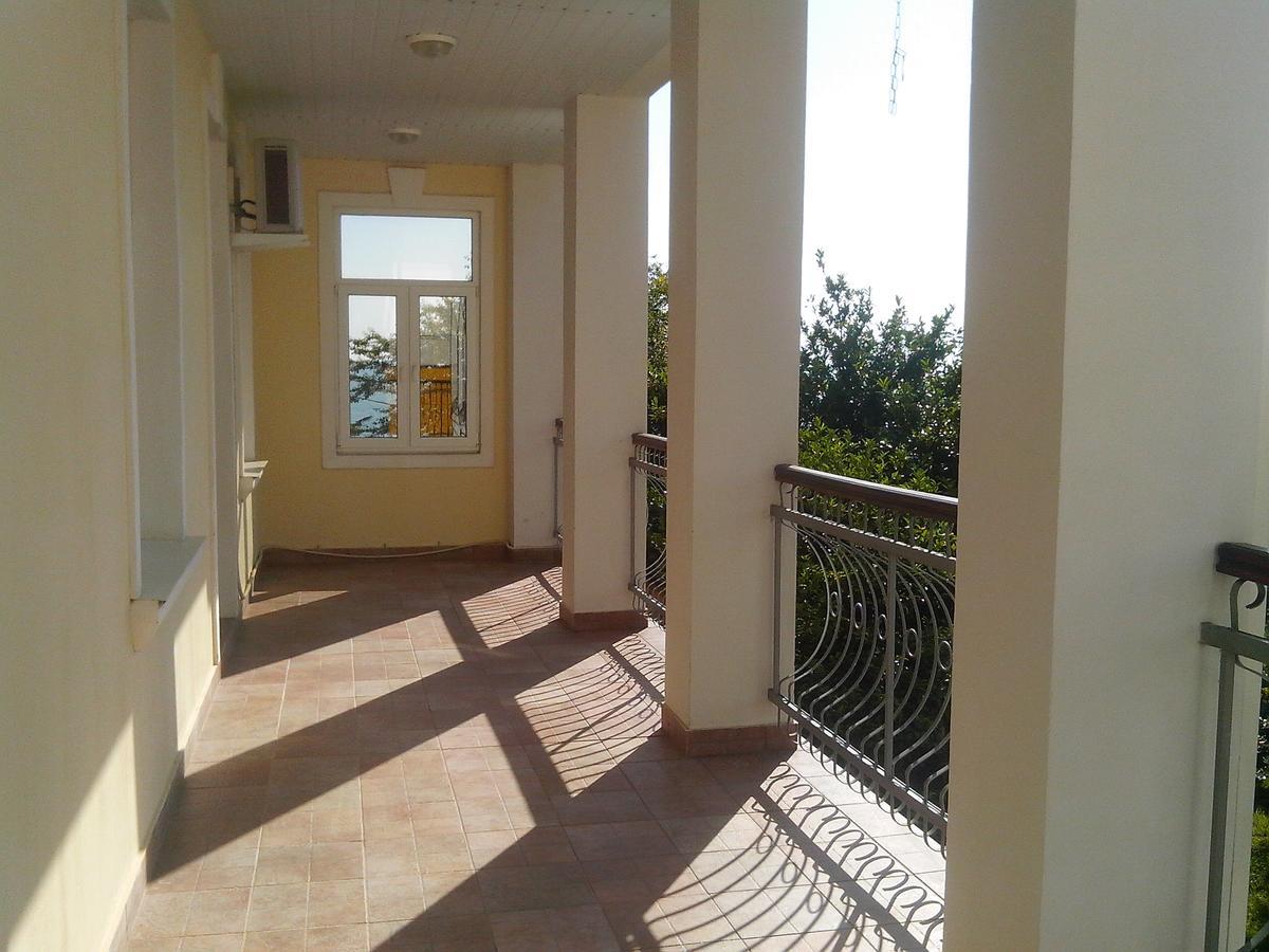 Бестужевский Дворик Gagry Exterior photo